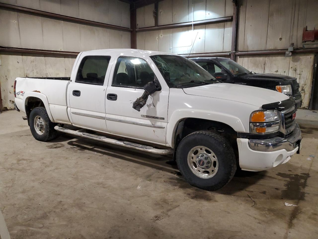 2005 GMC Sierra - Image 4