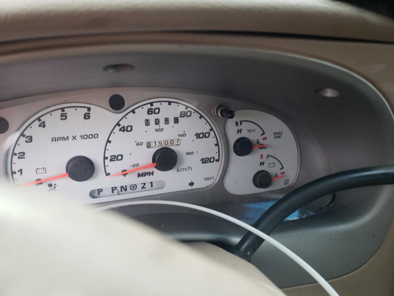 2001 Ford Explorer - Image 9
