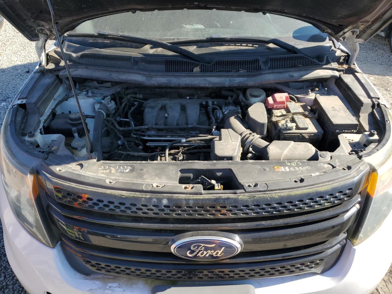 2014 Ford Explorer - Image 12