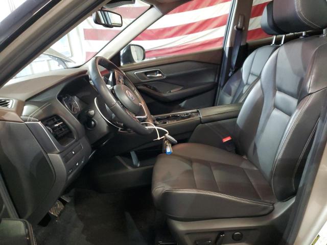  NISSAN ROGUE 2021 Золотой