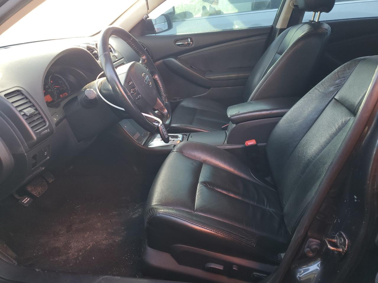 2010 Nissan Altima - Image 7