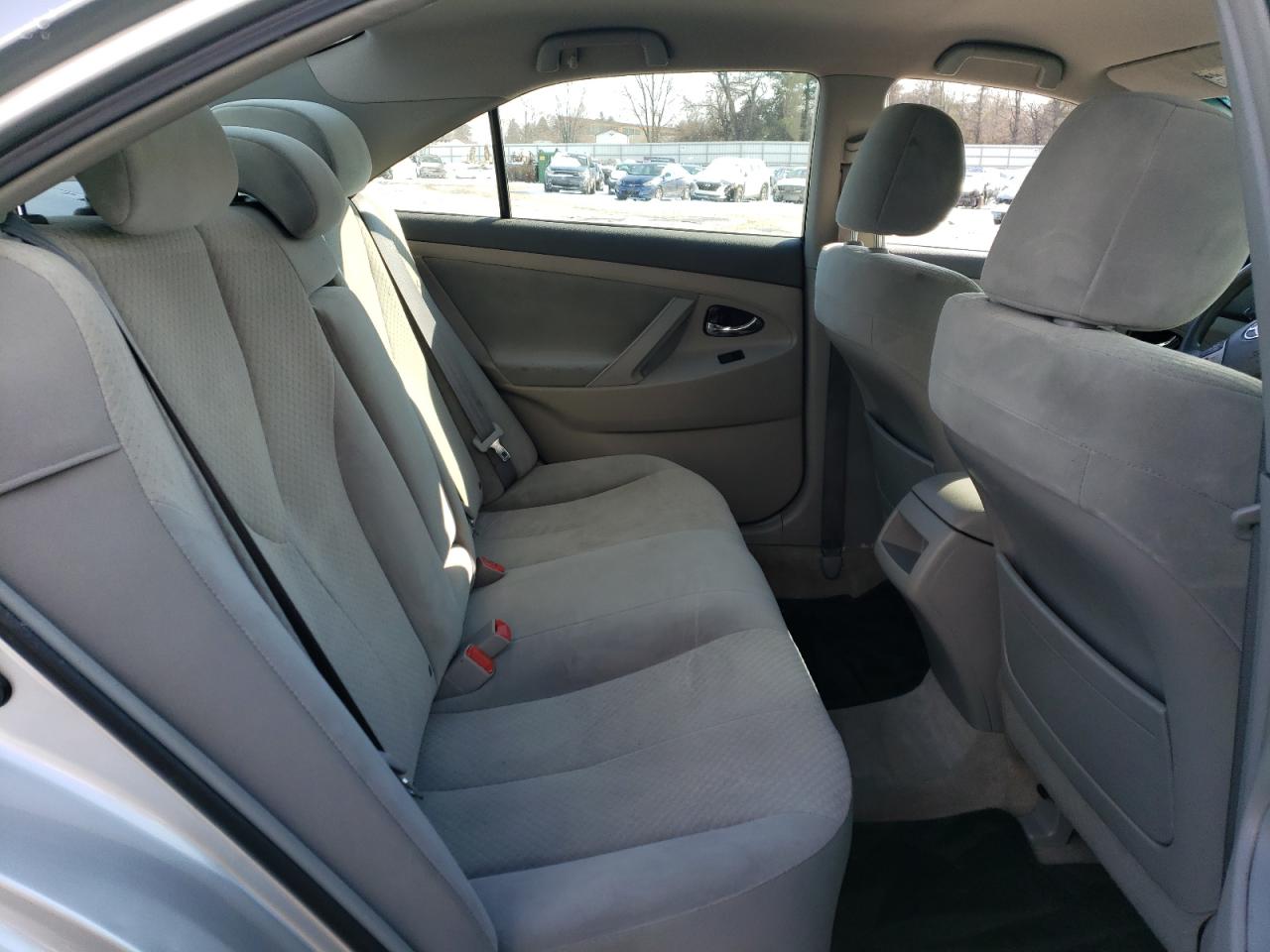 2009 Toyota Camry - Image 10