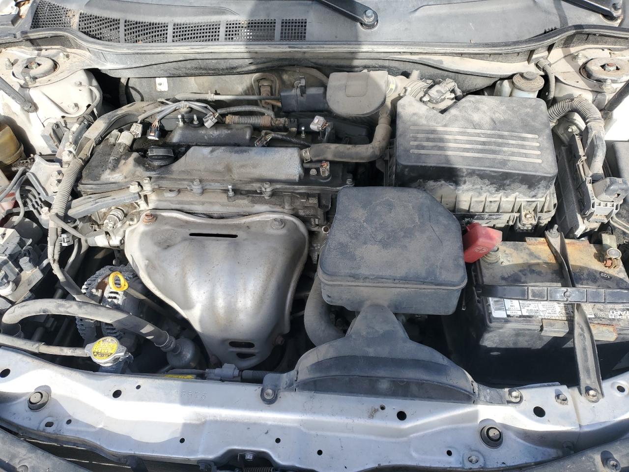 2010 Toyota Camry - Image 11