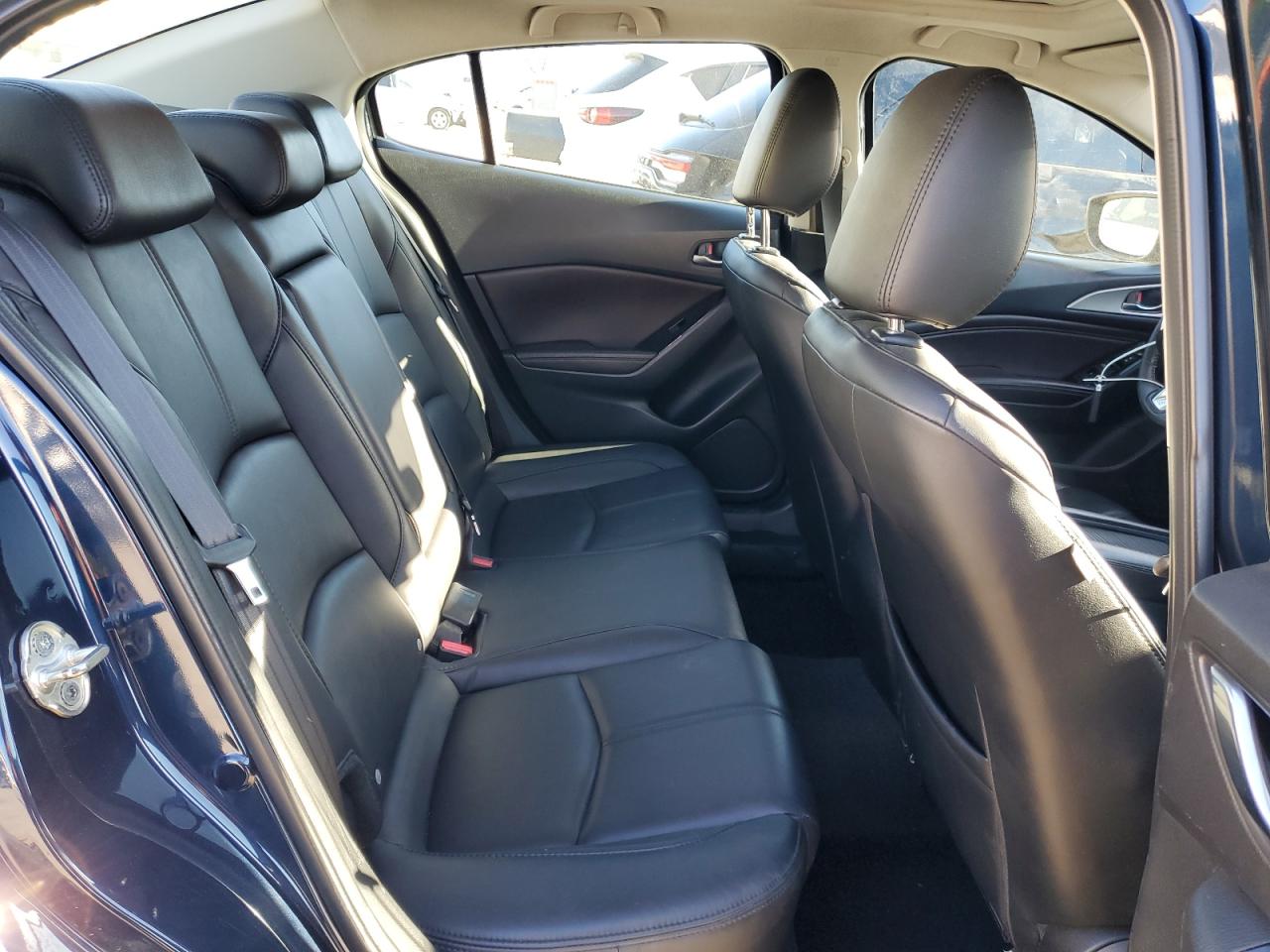 2018 Mazda 3 - Image 10