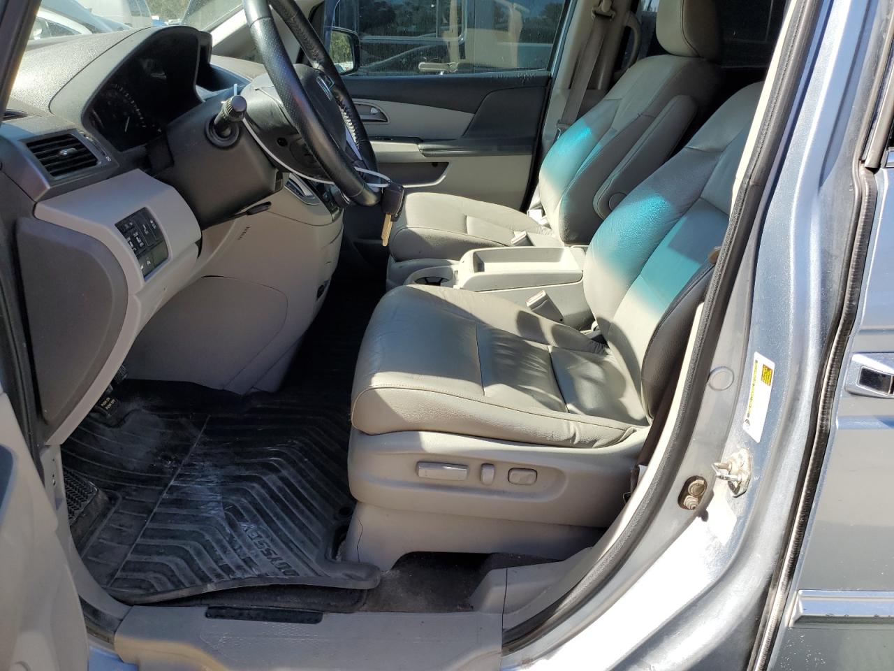 2011 Honda Odyssey - Image 7