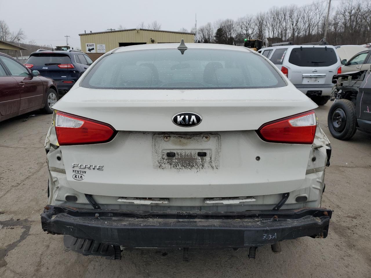 VIN KNAFK4A65F5422546 2015 KIA FORTE no.6