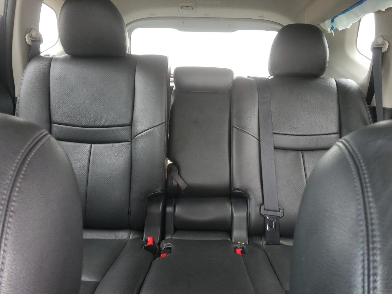 2018 Nissan Rogue - Image 10