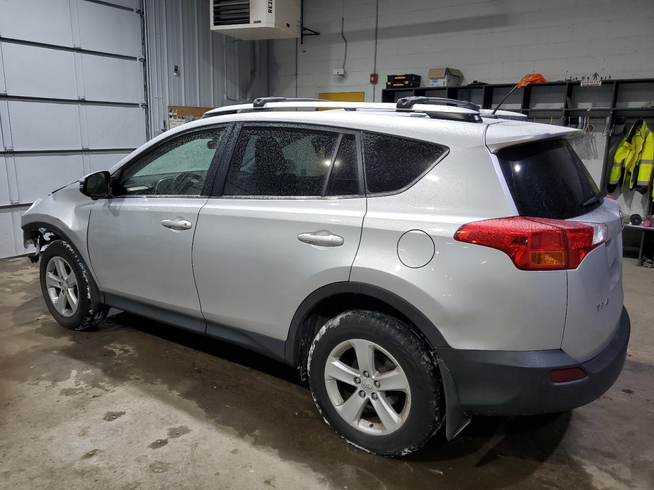 2014 Toyota RAV 4 - Image 2