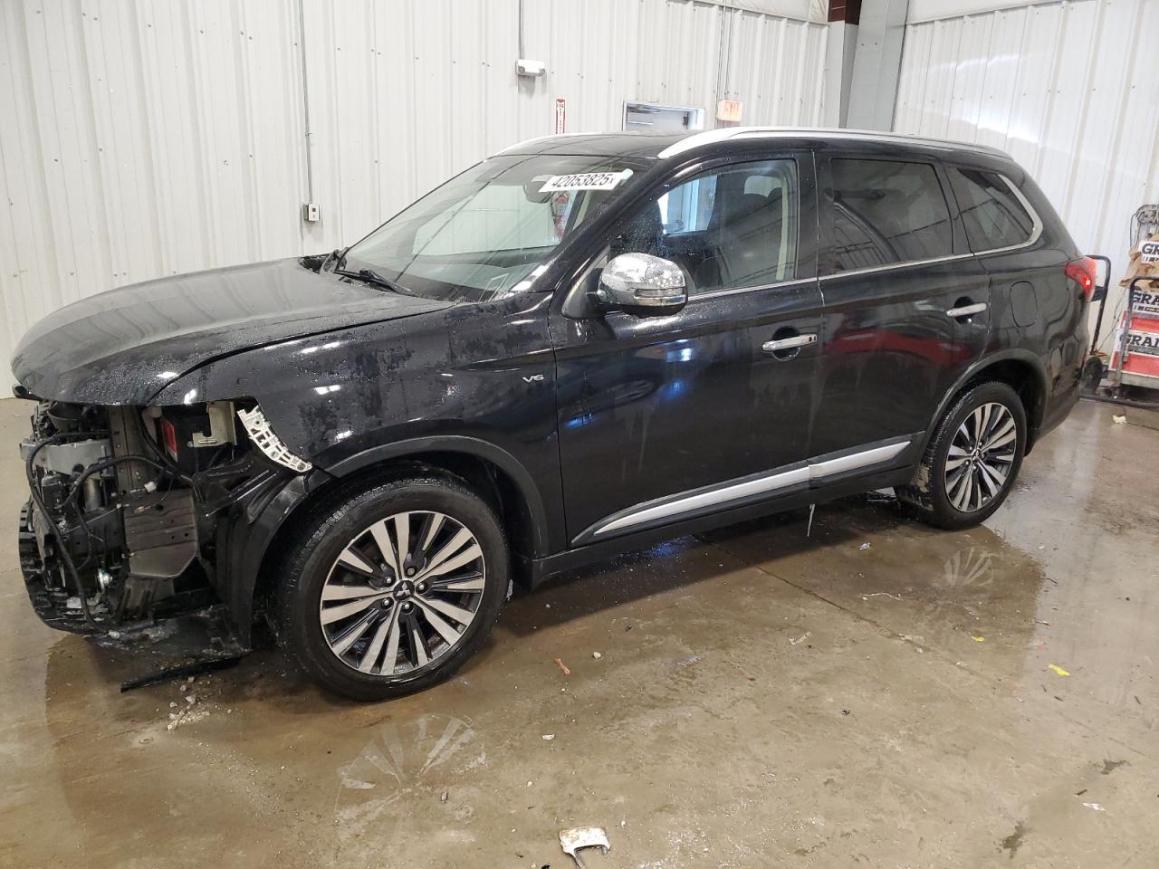 2019 Mitsubishi Outlander - Image 1