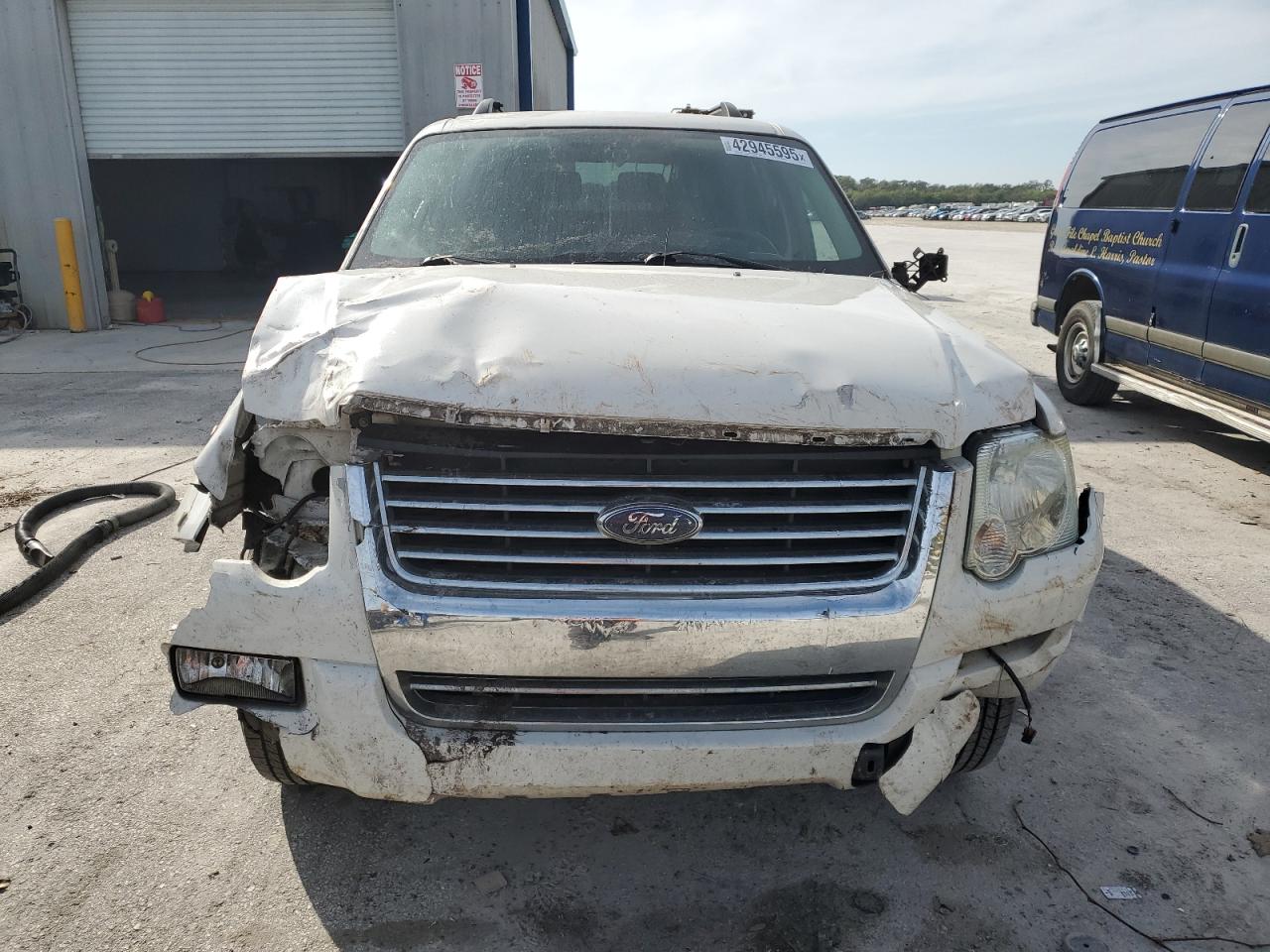 2010 Ford Explorer - Image 5