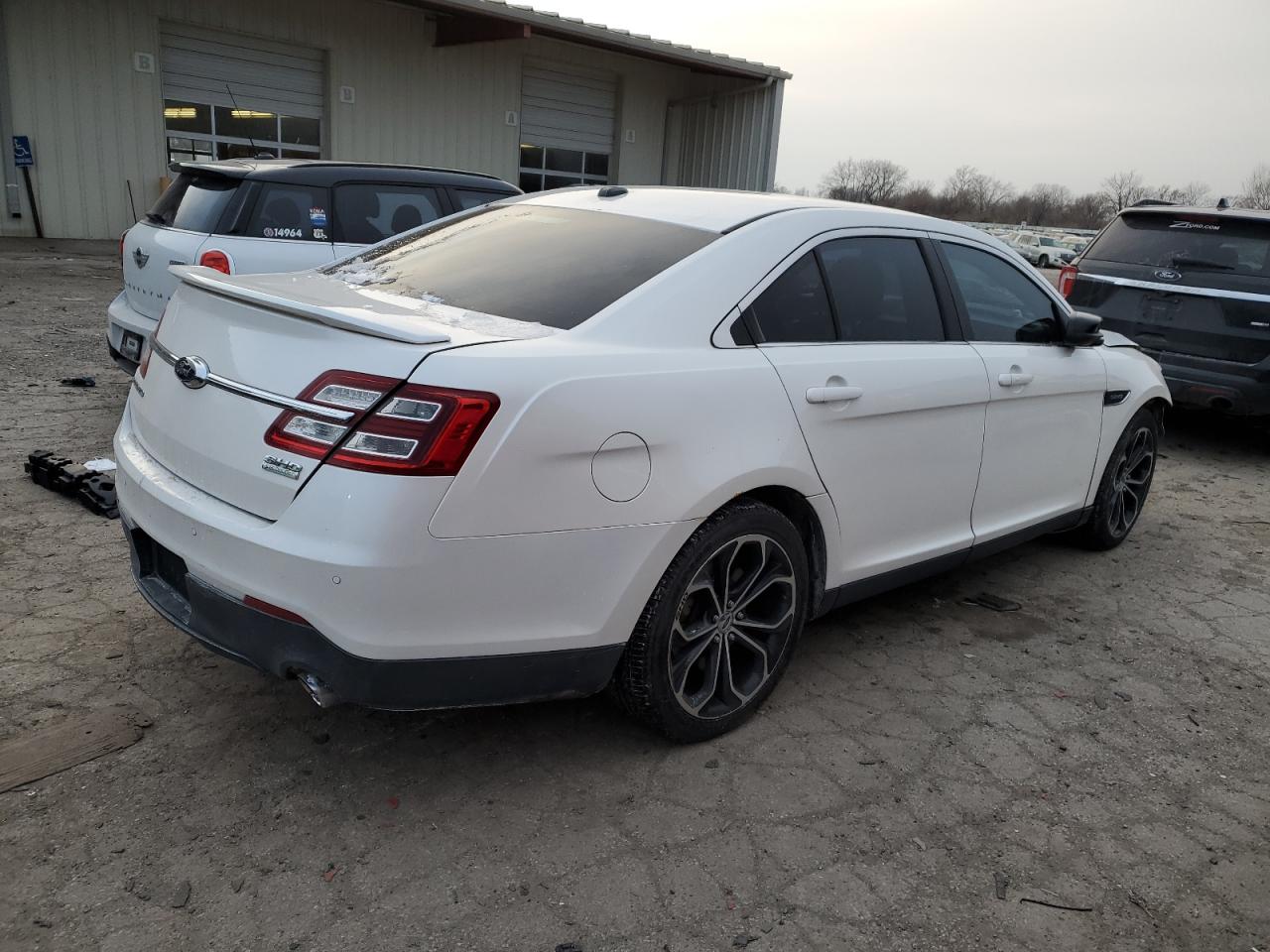 2013 Ford Taurus - Image 3