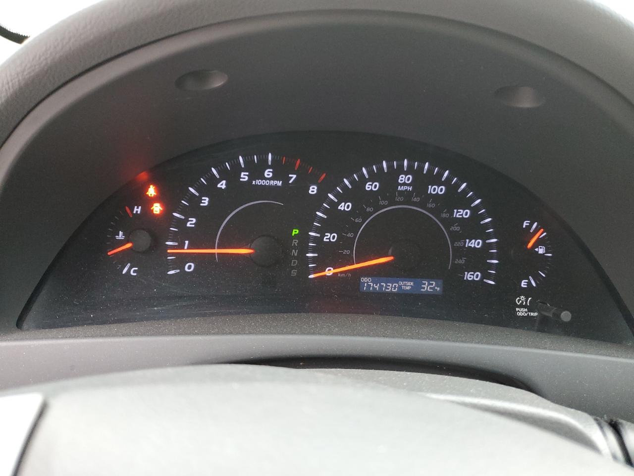 2011 Toyota Camry - Image 9