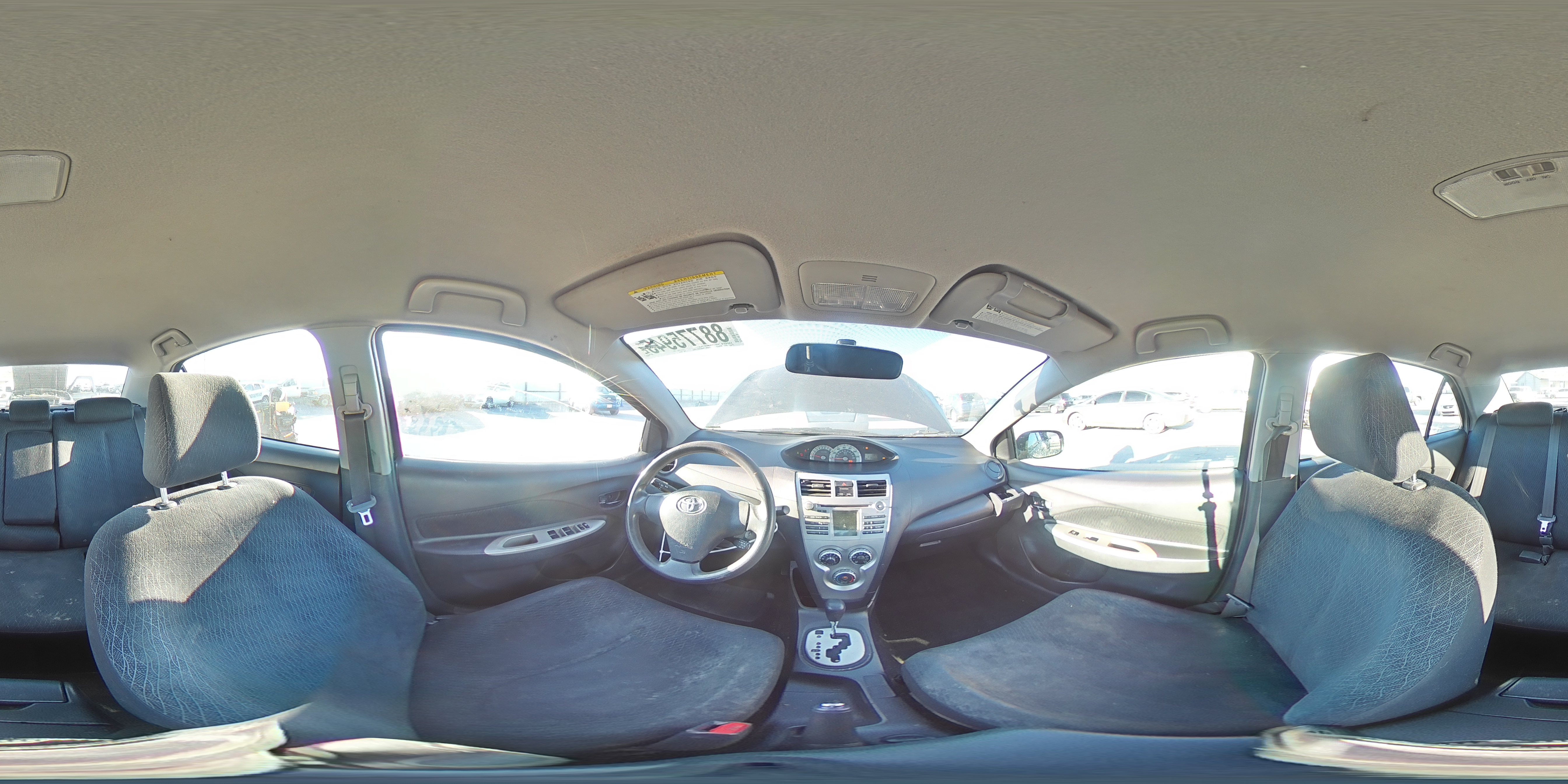 2008 Toyota Yaris - Image 13