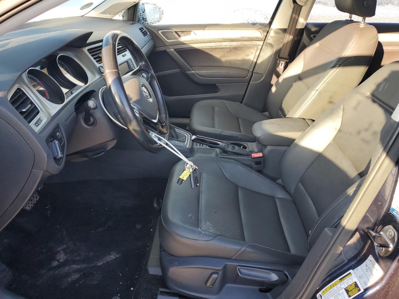 2016 Volkswagen Golf - Image 7