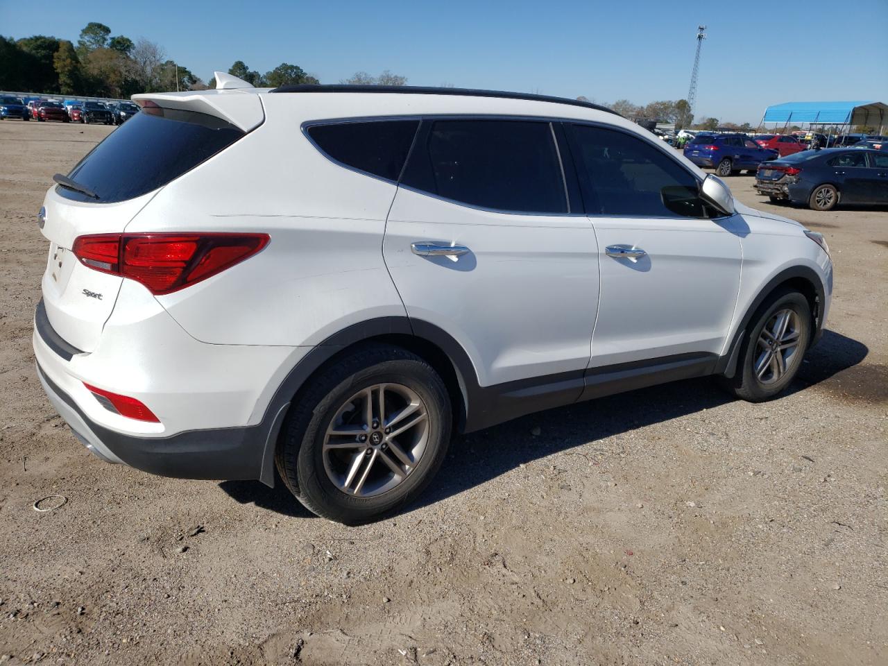2018 Hyundai Santa Fe - Image 3