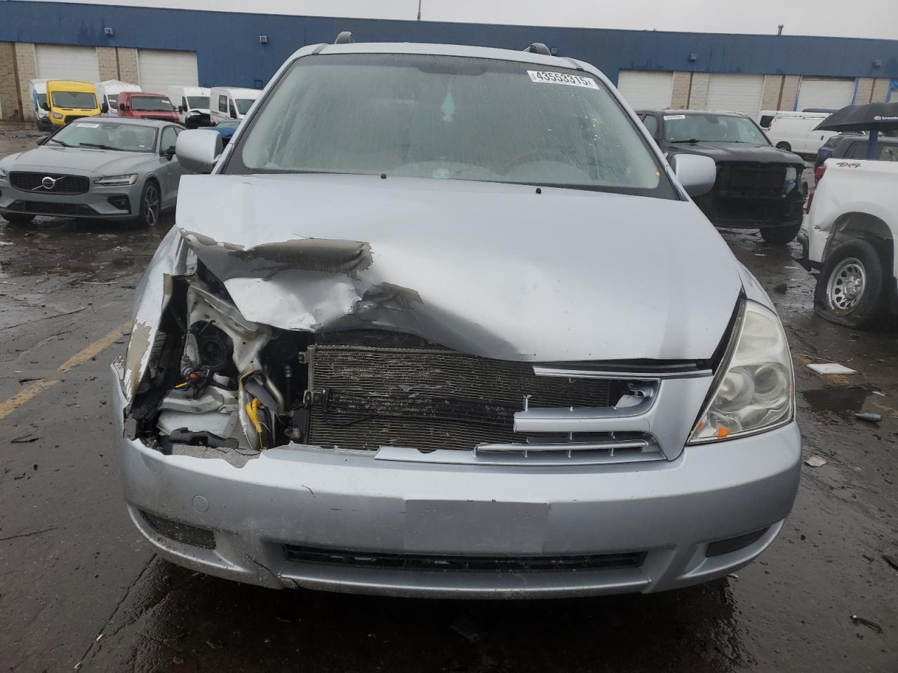 2009 Kia Sedona - Image 5