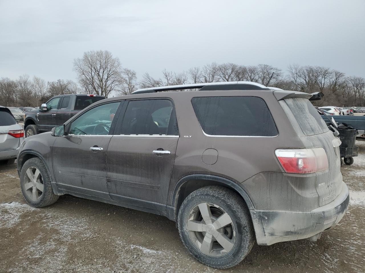 2009 GMC Acadia - Image 2