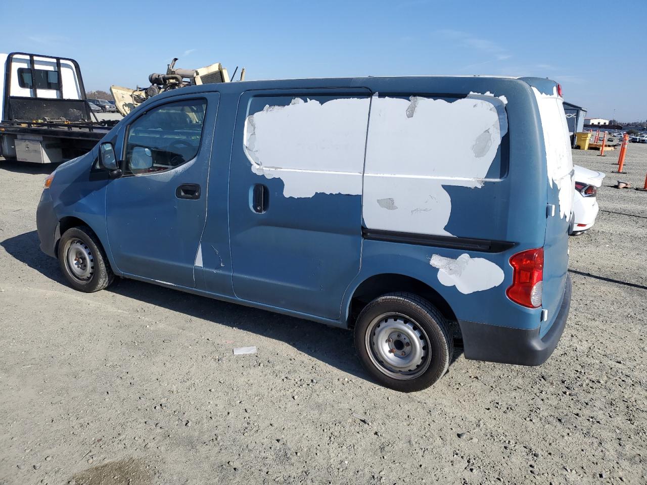 2014 Nissan NV - Image 2