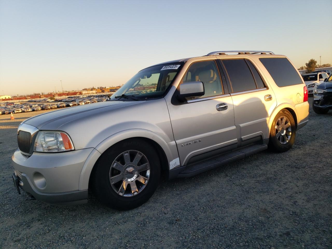 2003 Lincoln Navigator - Image 1