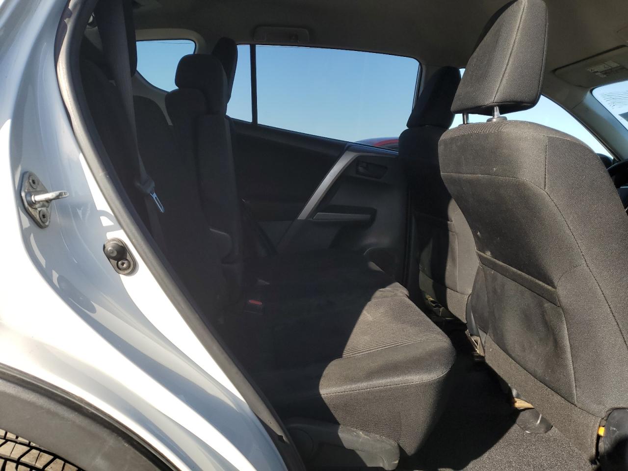 2017 Toyota Rav4 Le VIN: JTMZFREVXHJ703416 Lot: 88866685