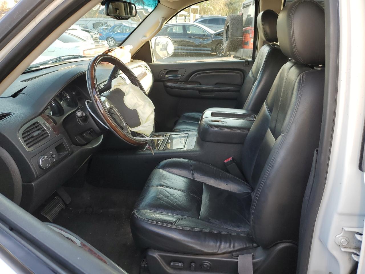2007 GMC Yukon - Image 7