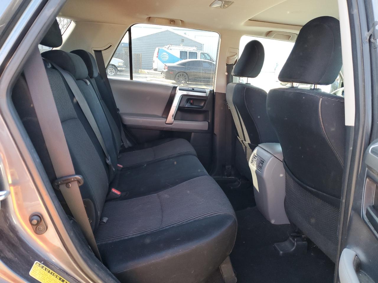 2010 Toyota 4Runner - Image 12