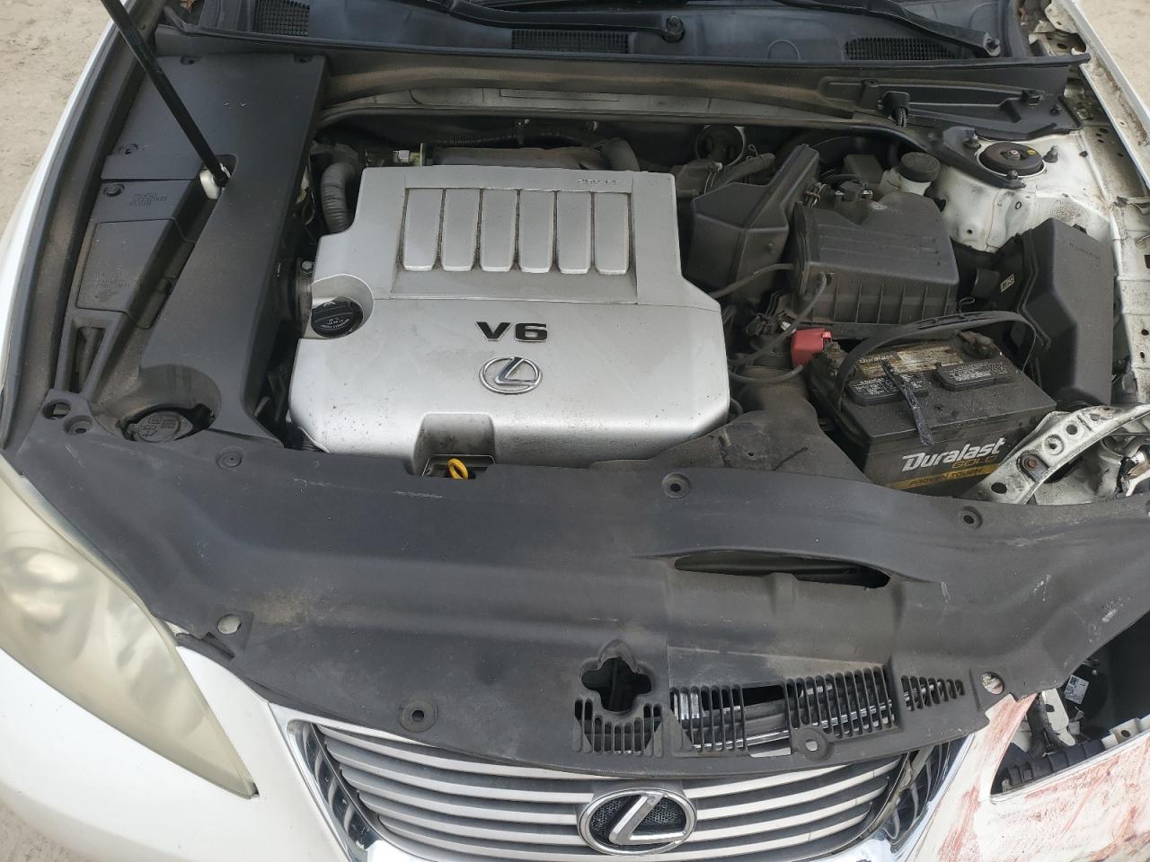 2009 Lexus ES - Image 12