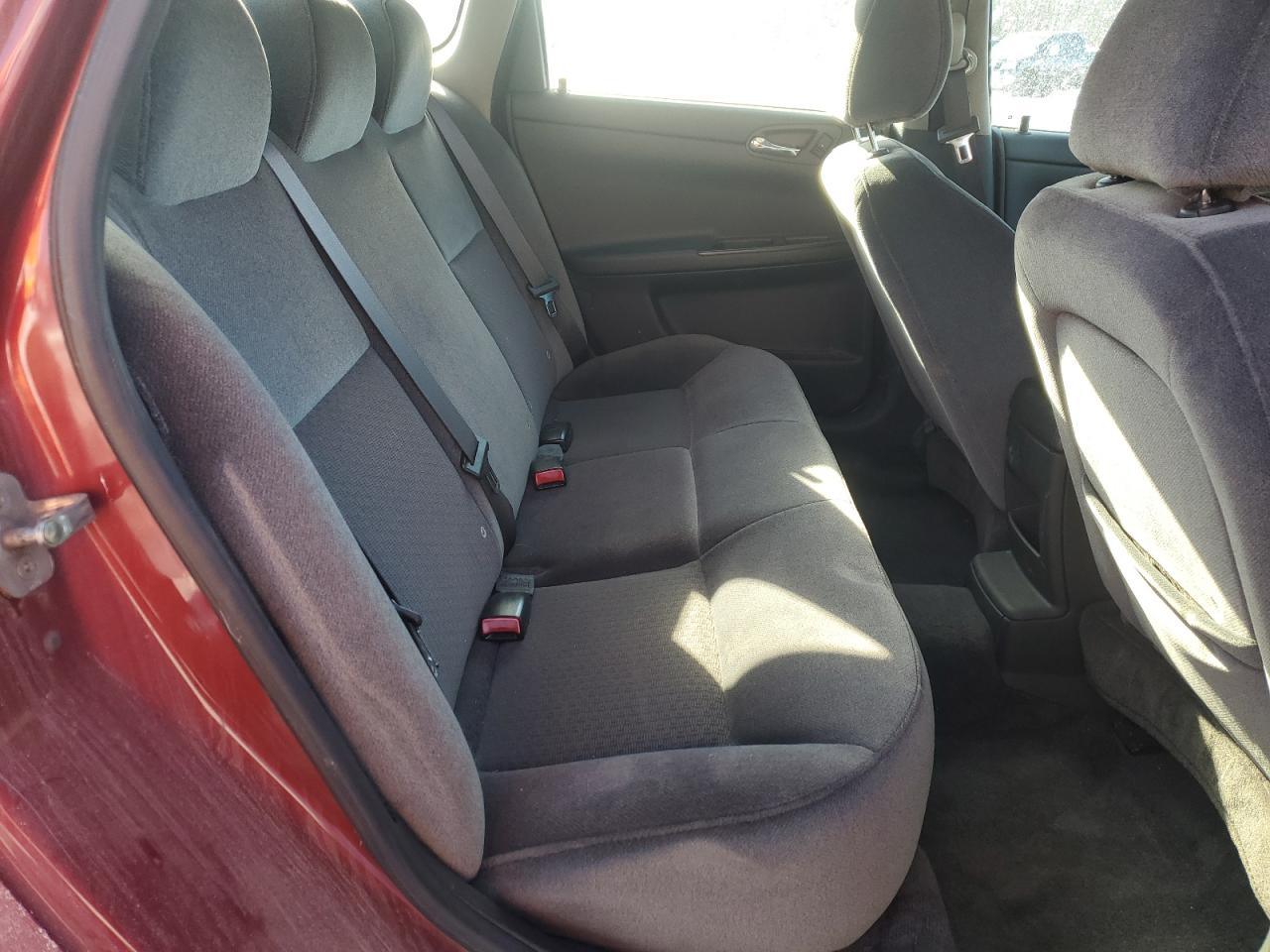 2009 Chevrolet Impala - Image 10