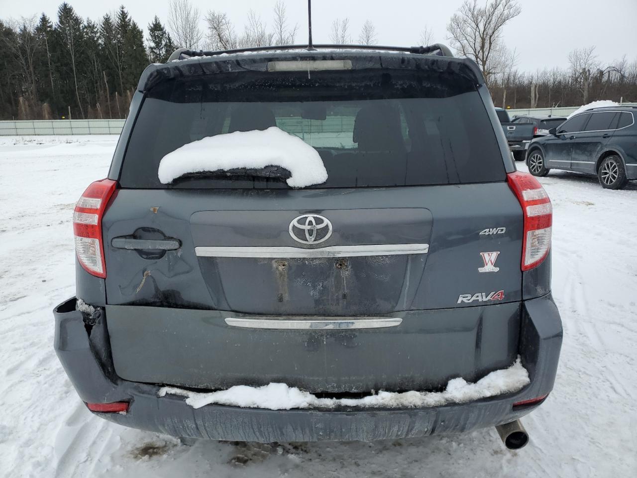 2012 Toyota RAV 4 - Image 6