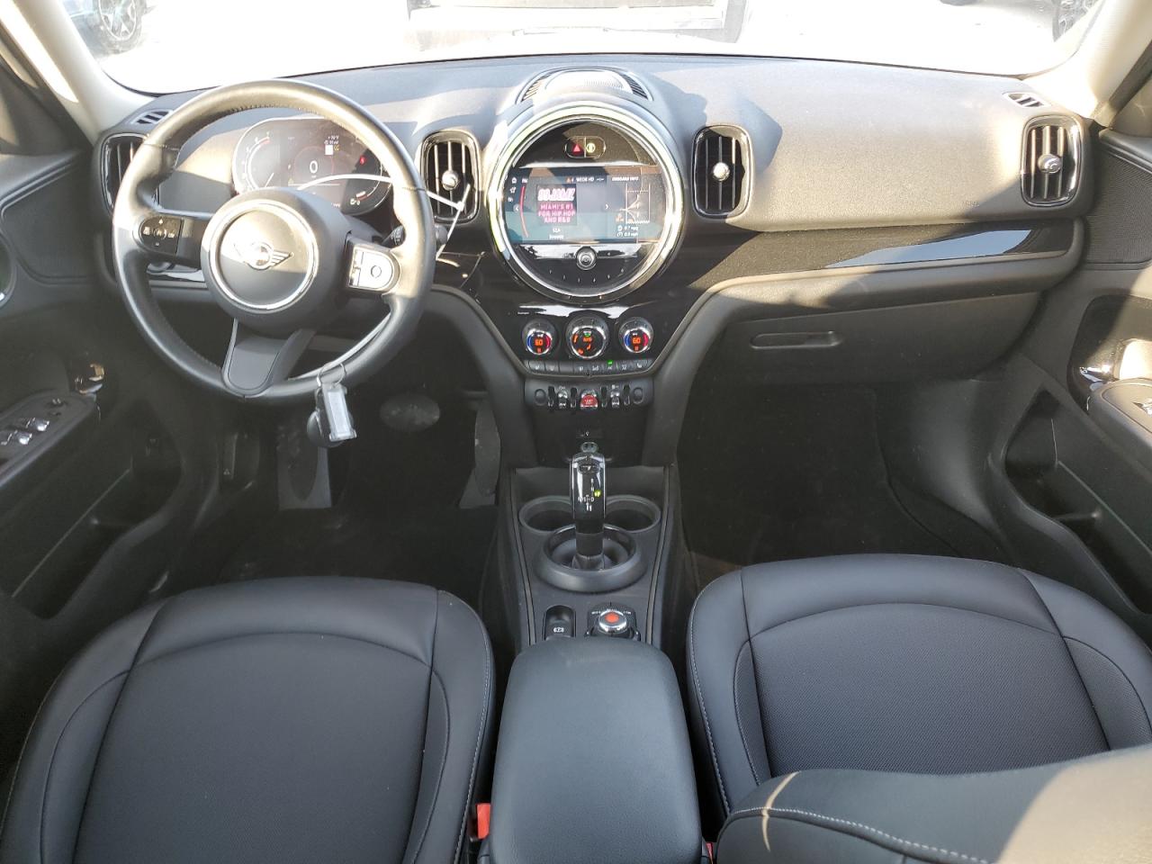 2022 MINI Cooper - Image 8