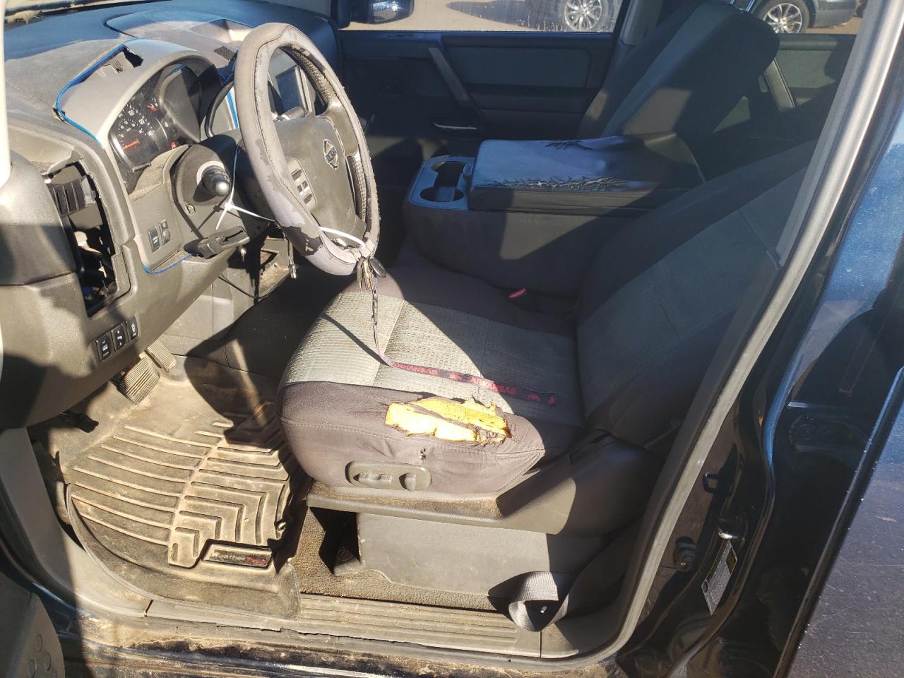 2006 Nissan Titan - Image 7