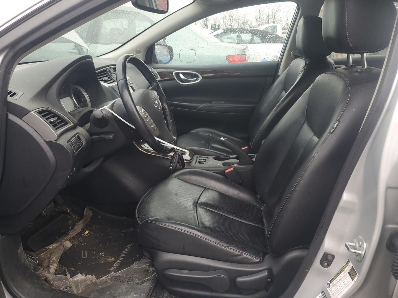2015 Nissan Sentra - Image 7