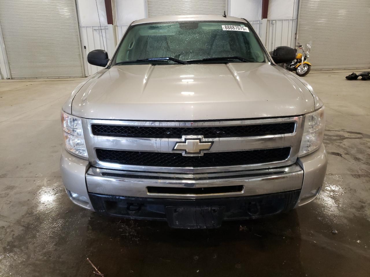 2007 Chevrolet Silverado - Image 5