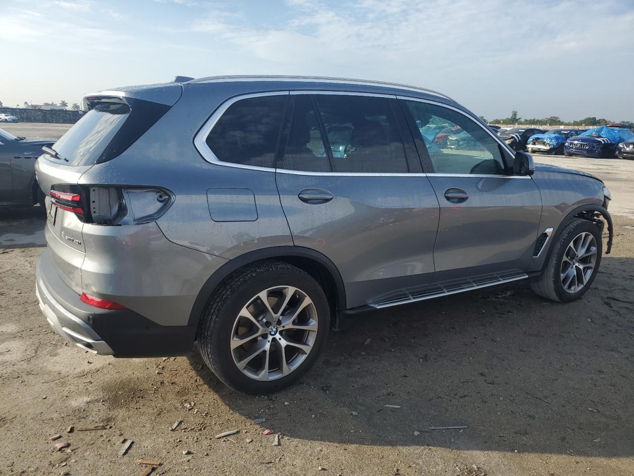 2024 BMW X5 - Image 3
