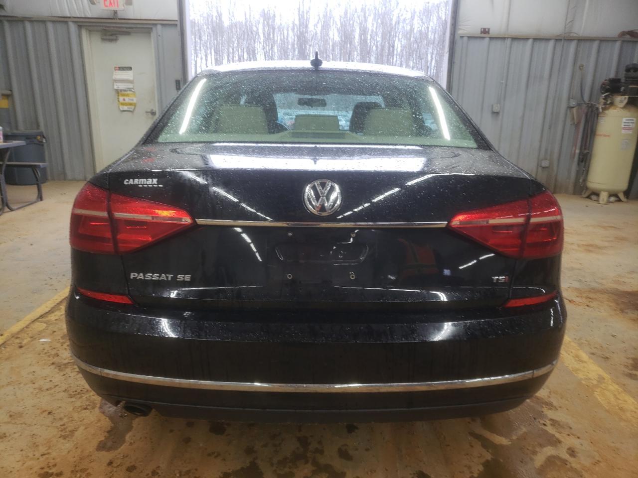 2016 Volkswagen Passat - Image 6