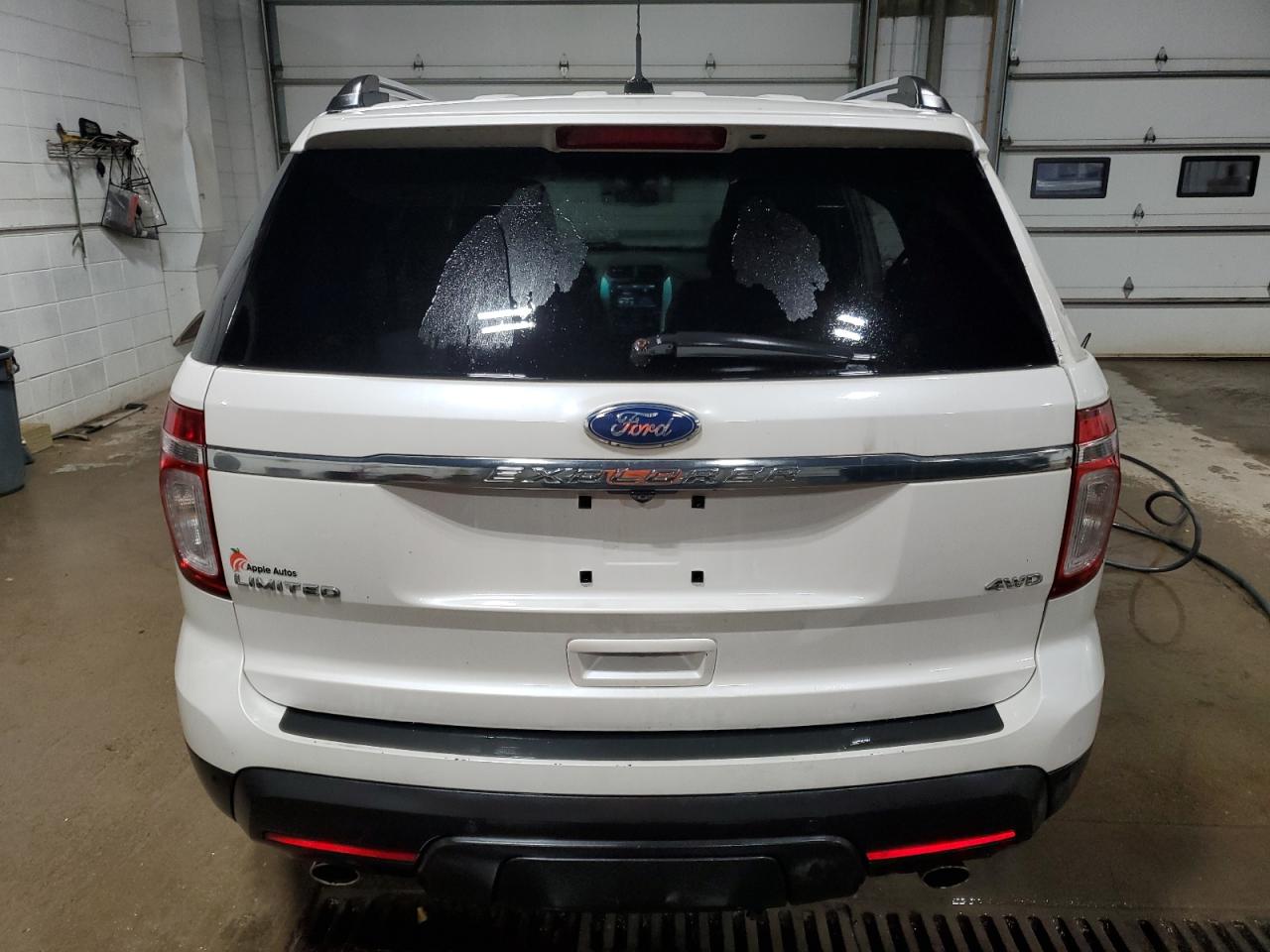 2012 Ford Explorer - Image 6