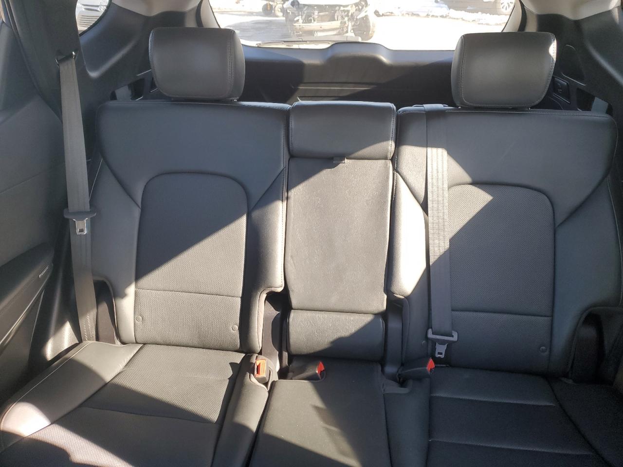2018 Hyundai Santa Fe - Image 10