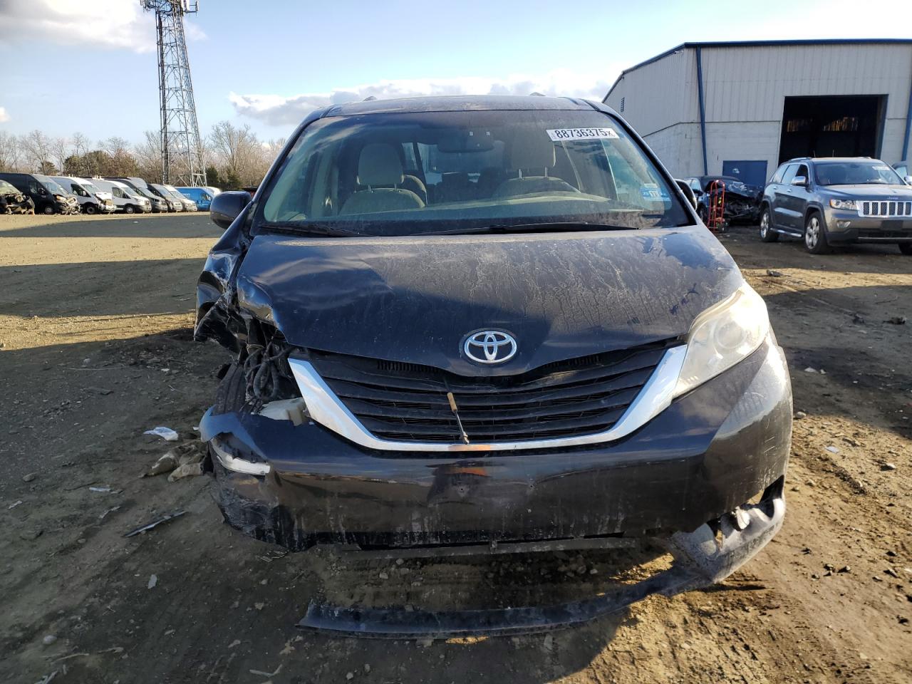 2015 Toyota Sienna - Image 5