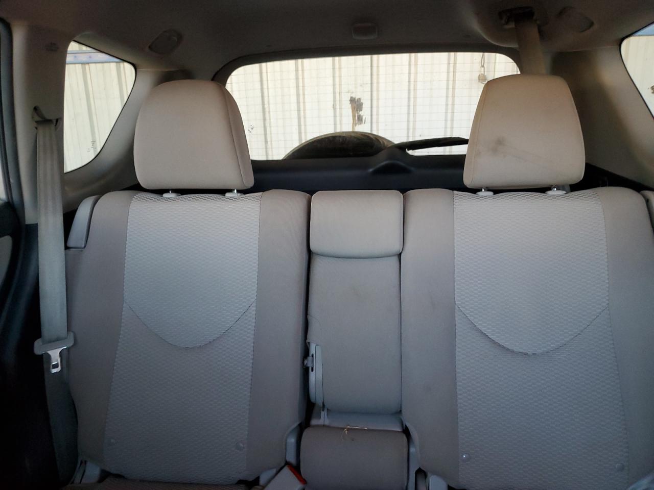 2012 Toyota RAV 4 - Image 10