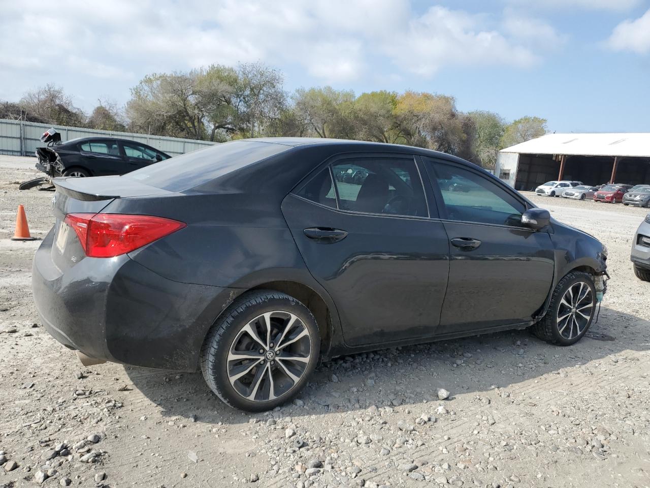 2019 Toyota Corolla - Image 3