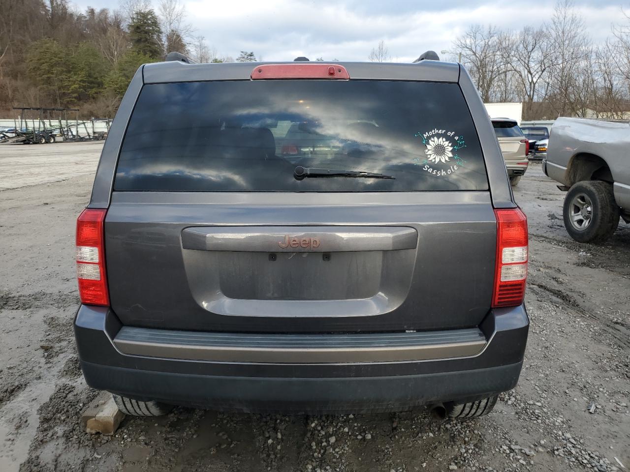 2016 Jeep Liberty (Patriot) - Image 11