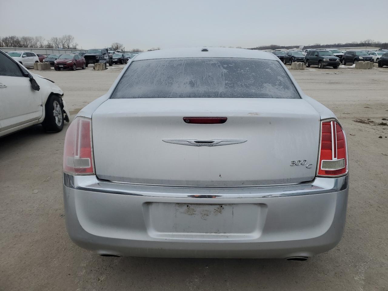 2012 Chrysler 300 - Image 6