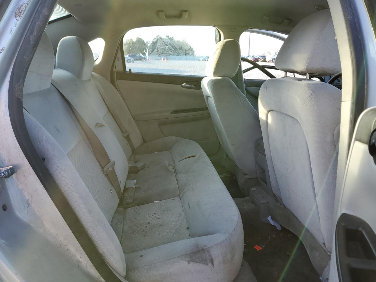 2016 Chevrolet Impala - Image 10