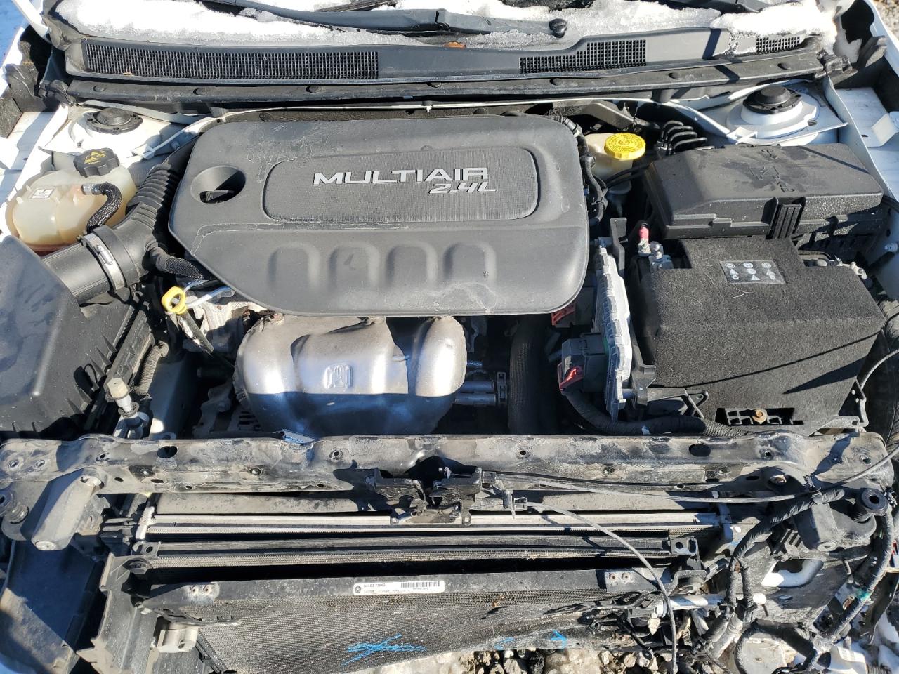 2015 Chrysler 200 - Image 12