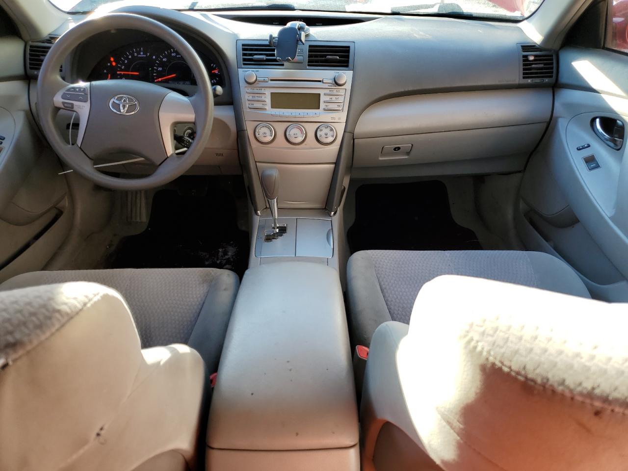 2011 Toyota Camry - Image 8