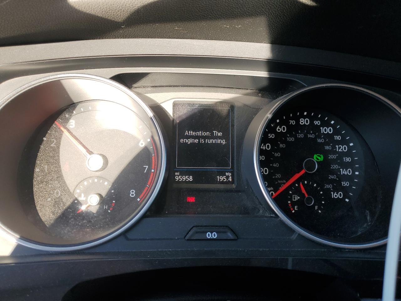 2020 Volkswagen Tiguan - Image 9