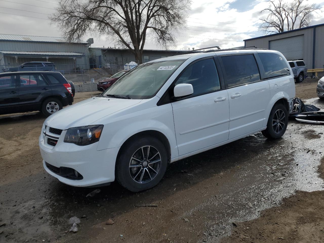 2017 Dodge Caravan - Image 1