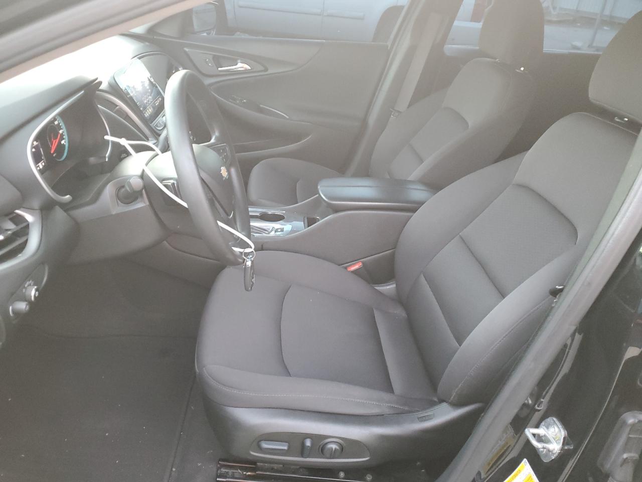 2022 Chevrolet Malibu - Image 7