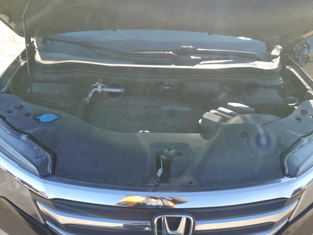 2016 Honda Pilot - Image 14