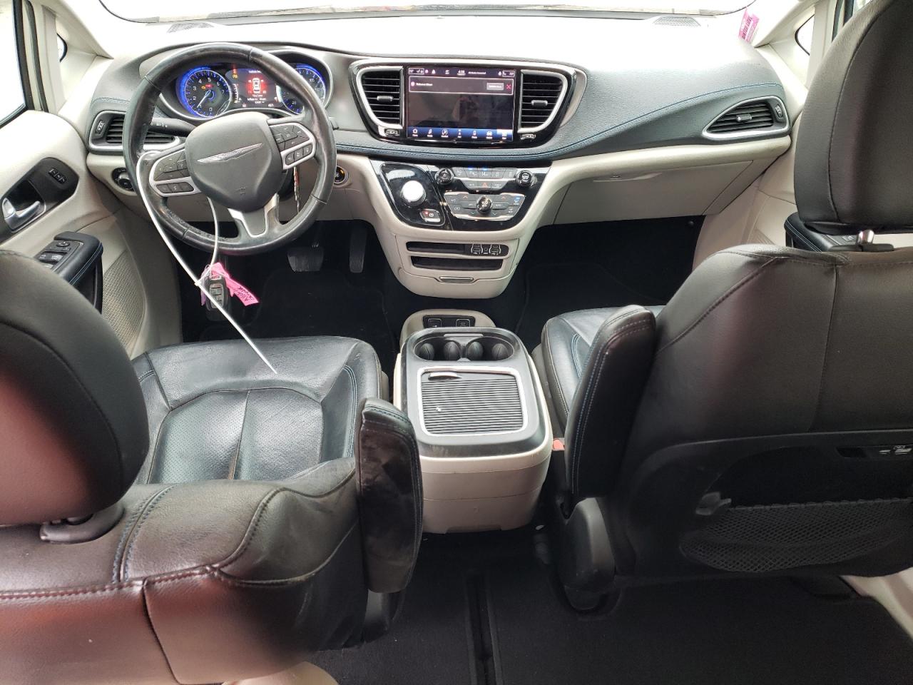 2021 Chrysler Pacifica - Image 8